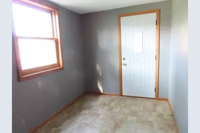 518 Main Avenue N, Thief River Falls, MN 56701 - Photo 2