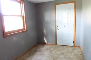 518 Main Ave N, Thief River Falls, MN 56701 - Photo 2
