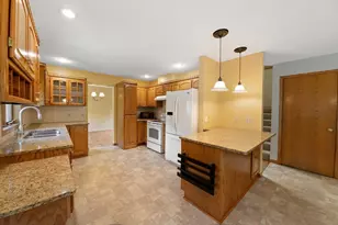 335 Desoto Ave SW, Buffalo, MN 55313 - Photo 6