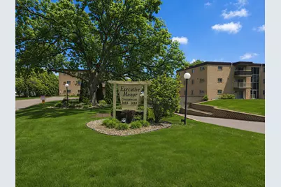 3155 Old Highway 8 #104, Roseville, MN 55418 - Photo 16