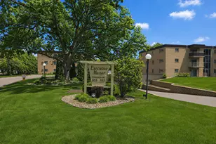 3155 Old Hwy 8, Roseville, MN 55418 - Photo 16