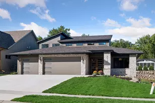719 Ensconced Wy, Chaska, MN 55318 - Photo 2