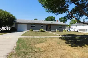 1017 17th St N, Moorhead, MN 56560 - Photo 1
