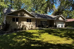 1960 Willow Ave, Worthington, MN 56187 - Photo 1