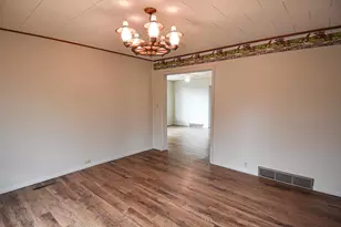 621 1st St E, Thief River Falls, MN 56701 - Photo 8