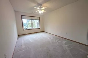 2231 Penn Pl, North Saint Paul, MN 55109 - Photo 18
