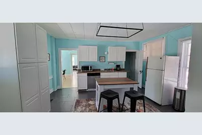 813 5th Street SE, Minneapolis, MN 55414 - Photo 2
