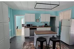 813 5th St SE, Minneapolis, MN 55414 - Photo 2