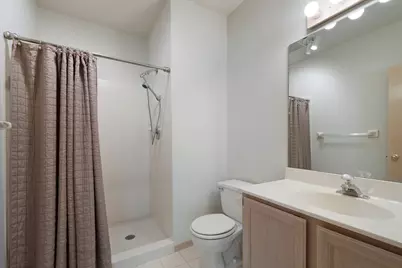 7043 Oak Pointe Curve, Bloomington, MN 55438 - Photo 36