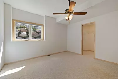 7043 Oak Pointe Curve, Bloomington, MN 55438 - Photo 34