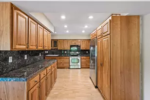 700 Spruce Dr, Hudson, WI 54016 - Photo 14