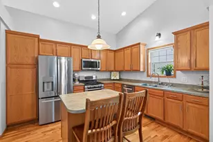 13119 Aberdeen St NE, Blaine, MN 55449 - Photo 4