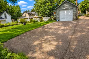 1017 N 6th St, Mankato, MN 56001 - Photo 6