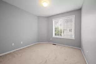 8796 Brunswick Path, Inver Grove Heights, MN 55076 - Photo 16