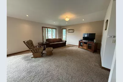 401 Pleasant Street, Lakefield, MN 56150 - Photo 8