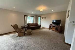 401 Pleasant St, Lakefield, MN 56150 - Photo 8