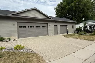 401 Pleasant St, Lakefield, MN 56150 - Photo 14
