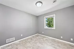 439 Arlington Ave E, Saint Paul, MN 55130 - Photo 16
