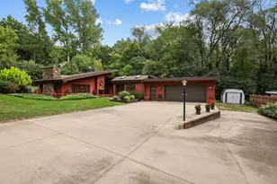 1690 Woodbury Rd, Newport, MN 55055 - Photo 2