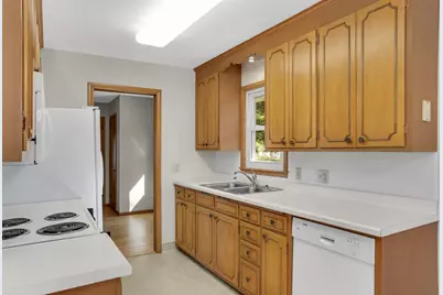 7214 Clinton Avenue, Richfield, MN 55423 - Photo 8