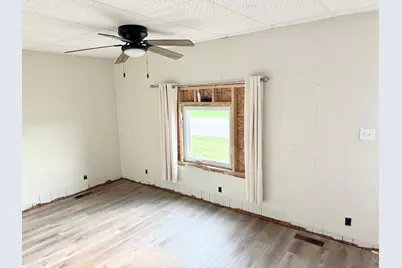 102 5th Avenue SE, Baudette, MN 56623 - Photo 16