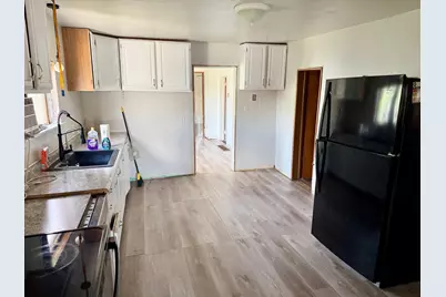 102 5th Avenue SE, Baudette, MN 56623 - Photo 8