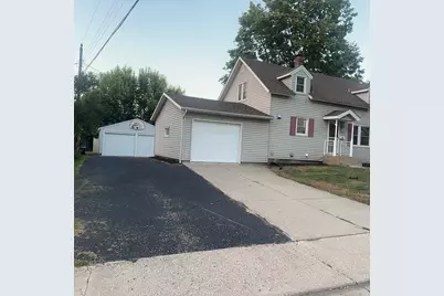24 W 3rd Street, Waconia, MN 55387 - Photo 2