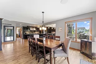 2400 Jennifer Ln, Shakopee, MN 55379 - Photo 18