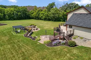 2400 Jennifer Ln, Shakopee, MN 55379 - Photo 58