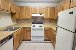 3231 Evergreen Dr, Eagan, MN 55121 - Photo 6