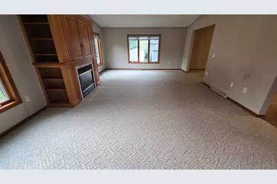 1909 9th Street SW, Austin, MN 55912 - Photo 14