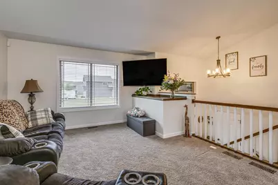 37621 Hawthorne Avenue, North Branch, MN 55056 - Photo 8
