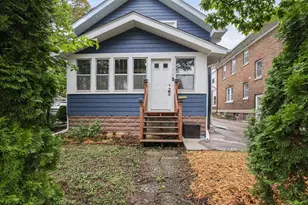1024 Western Ave N, Saint Paul, MN 55117 - Photo 2