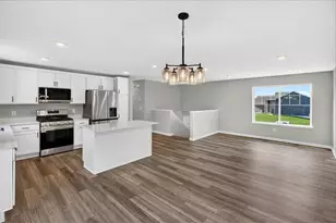 37559 Greenway Ave, North Branch, MN 55056 - Photo 8