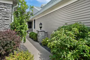 2996 Highcourte, Roseville, MN 55113 - Photo 14