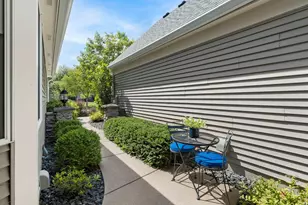 2996 Highcourte, Roseville, MN 55113 - Photo 12