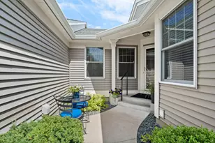 2996 Highcourte, Roseville, MN 55113 - Photo 10