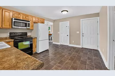 106 Lark St, Sandstone, MN 55072 - Photo 10
