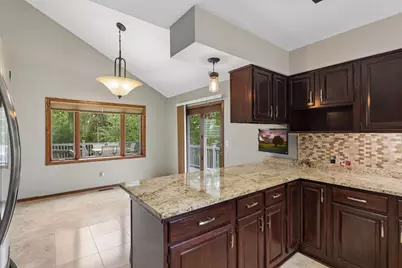 2512 8th Street, White Bear Lake, MN 55110 - Photo 16