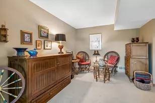10295 Arrowwood Dr, Eden Prairie, MN 55347 - Photo 32