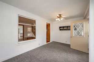 203 N Galbraith St, Blue Earth, MN 56013 - Photo 4