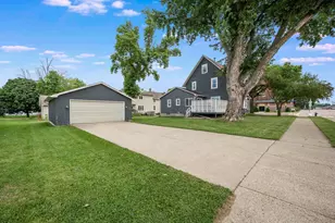 203 N Galbraith St, Blue Earth, MN 56013 - Photo 48