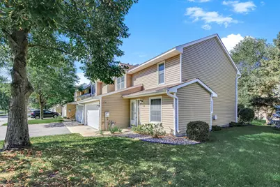 6604 Upper 23rd Street N, Oakdale, MN 55128 - Photo 2