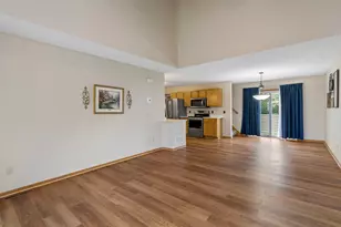 13891 Granada Way, Apple Valley, MN 55124 - Photo 4