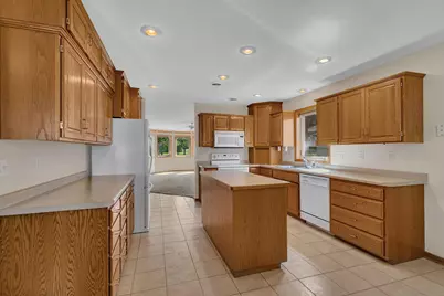 430 41st Avenue S, Saint Cloud, MN 56301 - Photo 2