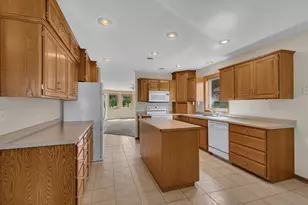 430 41st Ave S, Saint Cloud, MN 56301 - Photo 2