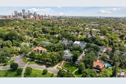 2225 E Lake Of The Isles Parkway, Minneapolis, MN 55405 - Photo 52