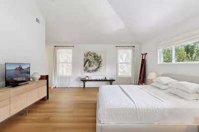 2225 E Lake Of The Isles Parkway, Minneapolis, MN 55405 - Photo 28