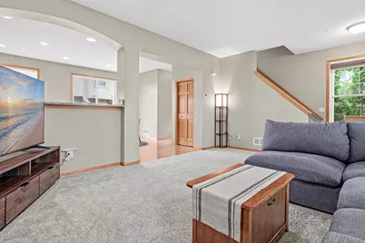 8304 Townsend Drive, Eden Prairie, MN 55344 - Photo 4