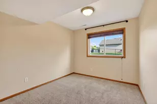 5852 Excalibur Ct NW, Rochester, MN 55901 - Photo 36